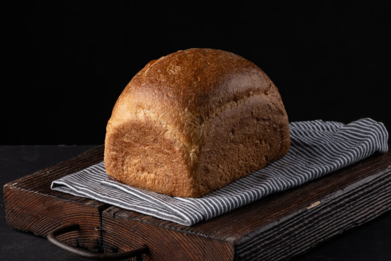 Myrsini's Milk Sourdough Brot |