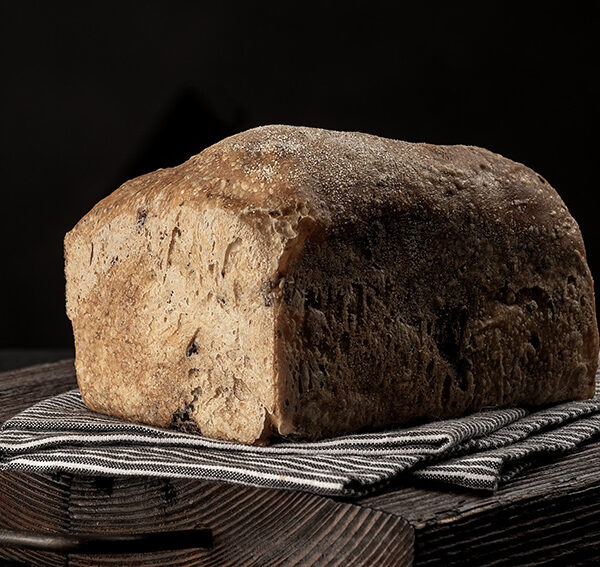 Olive Bread made with natural sourdough | Ελιόψωμο με φυσικό προζύμι.